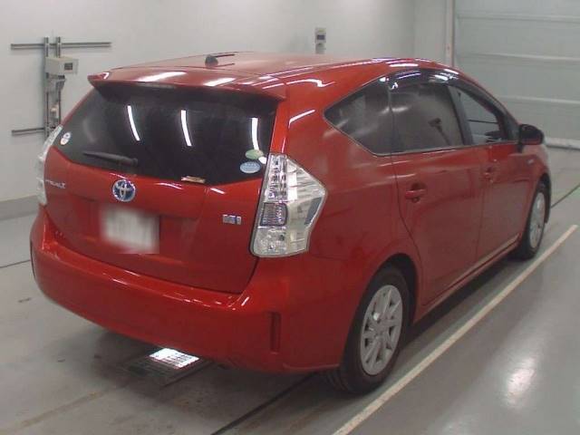 31221 TOYOTA PRIUS ALPHA ZVW40W 2014 г. (CAA Tokyo)